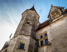 det fantastiska medeltida slottet chateauneuf, perfekt bevarat från antiken foto