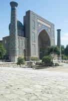 arkitektur av registan i samarkand. antik arkitektur i centrala Asien foto