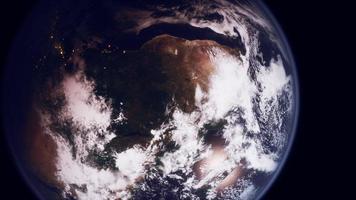 planet jorden klotvy från rymden som visar realistisk jordyta och världskarta foto