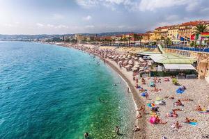 Flygfoto över vattnet i nice, cote d'azur, Frankrike foto