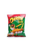 yogyakarta, 06 mars 2021, studiobild av cheetos snackprodukt foto