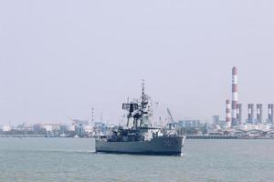 surabaya, indonesien, 21 april 2019 - indonesiskt slagskepp foto