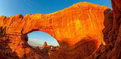 landskap vid arches nationalpark i moab, utah usa foto