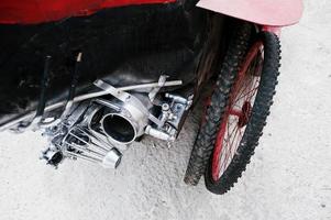 reservhjul på handgjord sportbil foto