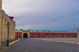 Sankt petersburg mynta i peter och paul fästning citadell på zayachy hare island foto