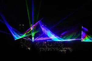 färgglad lasershow foto