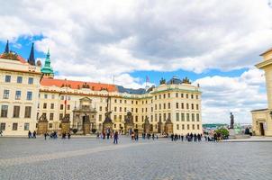 prag, tjeckiska republiken matthias porten till det nya kungliga palatset novy kralovsky palac foto