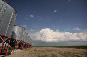 stormmoln över saskatchewan foto