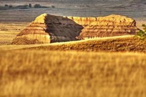 castle butte i stora leriga dalen av saskatchewan foto