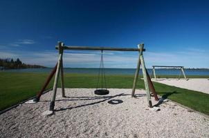 lekplats längs stranden av sjön Winnipeg foto