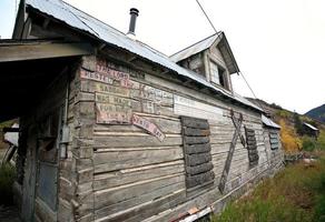 den gamla kyrkan vid telegraph creek i norra brittiska columbia foto