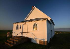 blue hill country kyrka i natursköna saskatchewan foto