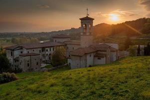 kloster av astiny nära bergamo foto