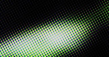 abstrakt ljusgröna prickar rutnät halvtonsvåg futuristiskt vridet mönster med cirkel minimalism geometri textur på svart. foto