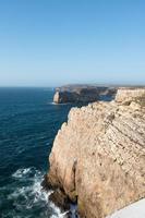 vacker utsikt från slutet av europa. udde av saint vincent, portugal. foto