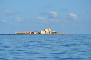 Egadiska öarnas strand i trapani foto