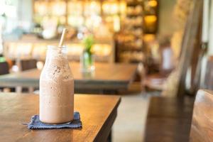 iced choklad milkshake frappe eller blandning foto