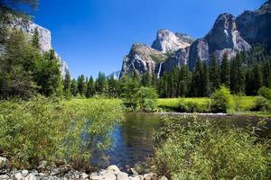 Yosemite landskap på sommaren foto