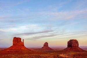 naturskön utsikt över monument valley utah usa foto