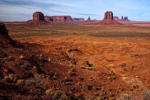 naturskön utsikt över monument valley utah usa foto