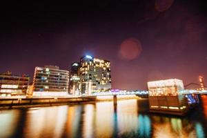 natt dusseldorf.germany.natural suddig bakgrund. mjukt ljus foto