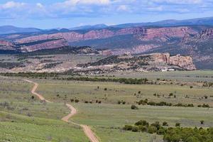 Colorados natursköna skönhet. vackra dramatiska landskap i dinosauriens nationella monument, Colorado foto