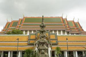 wat suthat i bangkok, thailand foto