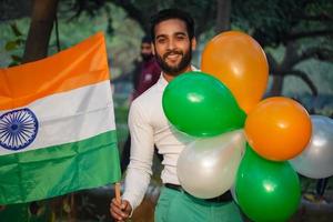 bild för indiska republikens dag, 26 januari. indiska självständighetsdagen bild med färgglada ballonger i färger av indiska flaggan foto