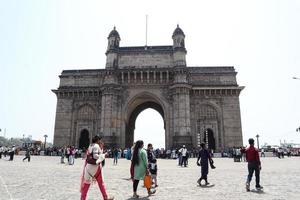 mumbai, indien 17 mars gateway of india på mumbai, indien. foto