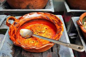 nationell mexikansk mat i en trendig coyoacan-restaurang i Mexiko foto