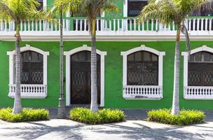 veracruz, färgglada gator och koloniala hus i historiska stadskärnan, en av stadens största turistattraktioner foto