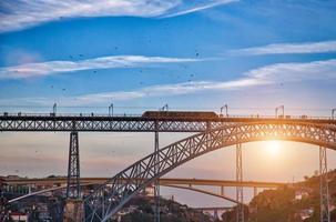 landmärke dom luis bridge i porto, portugal foto