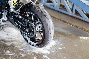 carwash motorcykel på carcare foto