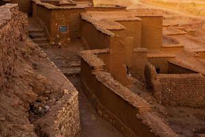 kasbah ait ben haddou i Marocko. fästningar och traditionella lerhus från Saharaöknen. foto