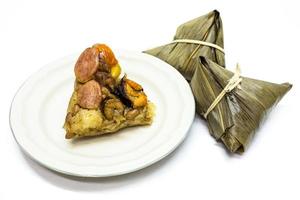 zongzi eller ris dumplings, traditionell kinesisk mat foto