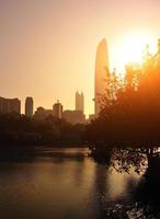 skylines i Shenzhen stad foto