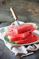 skivor vattenmelon foto