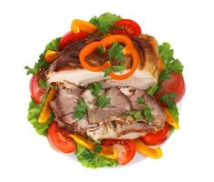 stekt kött med grönsaker foto