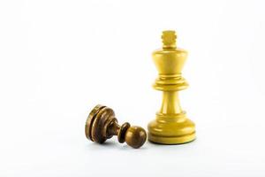 schackfigur på vit bakgrund foto