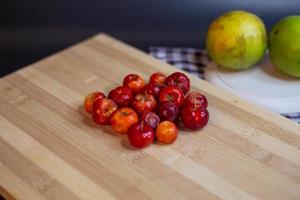 acerola frukt tomat foto