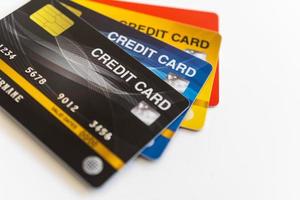 kreditkort isolerad på vit bakgrund foto