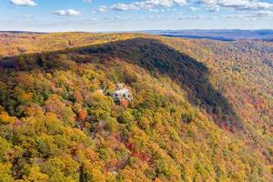 Coopers Rock State Park har utsikt över Cheat River i West Virginia med höstfärger foto