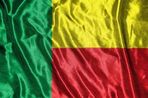 benin tyg flagga satin flagga viftande tyg textur av flaggan foto