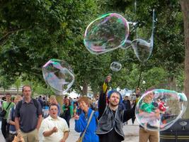 london, Storbritannien, 2012. bubblemaker på södra stranden foto