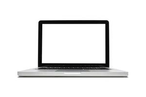 urklippsbana. bärbar dator modern och tom vit skärm isolerad på vit bakgrundsvy. foto