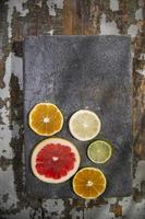 färgerna på citrusfrukter