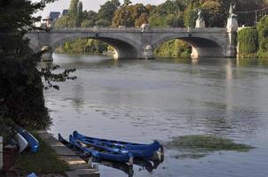 river po i turin foto