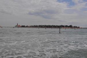 San Michele Cemetery Island i Venedig foto