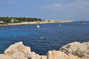 stranden cala ratjada på Mallorca foto