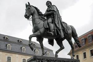 weimar, Tyskland, 2014. ryttarstaty av charles augustus, storhertig av saxe-weimar-eisenach foto